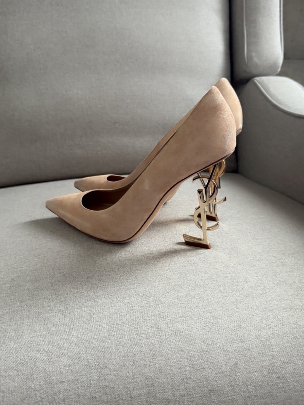 Saint Laurent Nude Suede Opyum Pumps with Gold YSL Heels - Picture 4 of 5